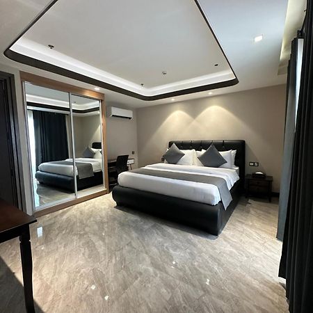 One Euphoria Luxe Hotel Angeles Exterior foto